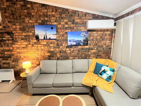 Ellswood 9 - 2BR Townhouse L Central Location L WiFi L Air-Con - South Australia Travel 2