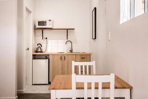 EM Apartments - South Australia Travel 4
