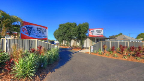Emerald Tourist Park - South Australia Travel 0