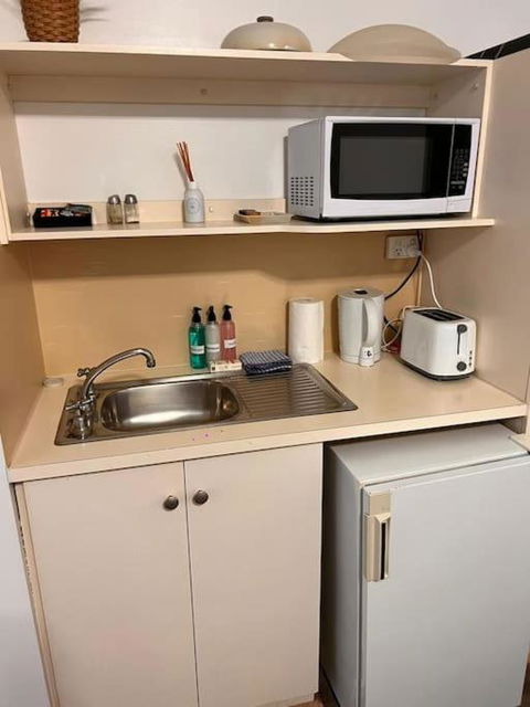 Ensuite Gouger Entire Apartment 304 - South Australia Travel 2