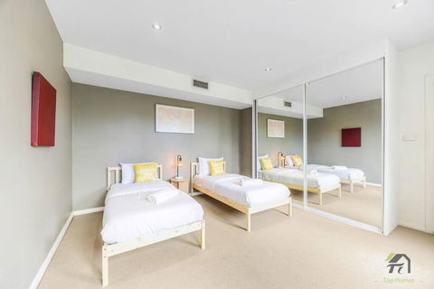 Entire 3 Bedrooms Townhouse In Baulkham Hills - South Australia Travel 4