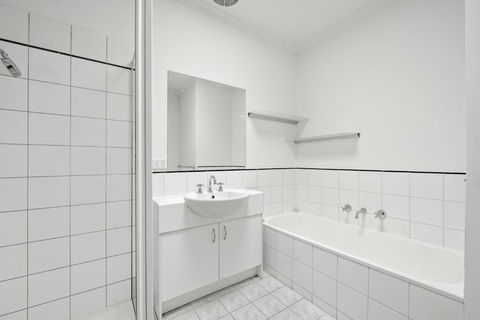 Entire 4 Bedroom Townhouse -sleeps 6/7- All Yours - South Australia Travel 1