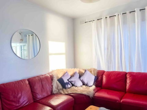 Entire Beachfront Apartment 5 Esplanades Seaviews - South Australia Travel 2