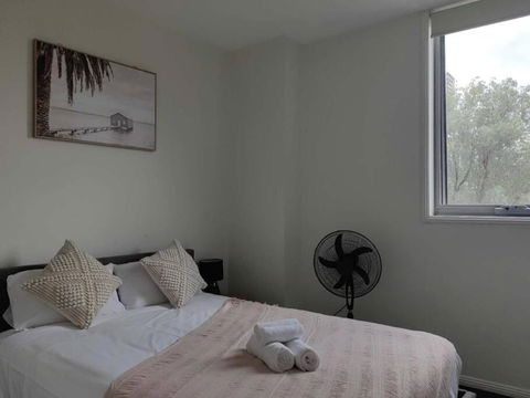 Entire Home In Liverpool - South Australia Travel 1