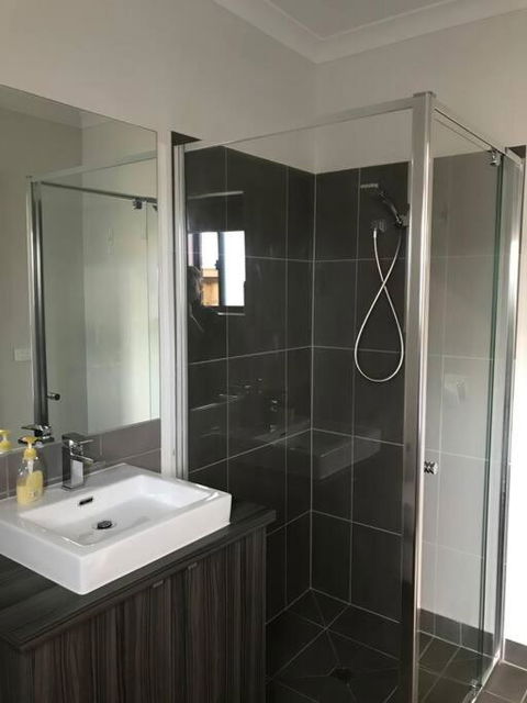 Entire House -close To Park And Supermarket - South Australia Travel 3