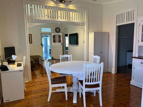 Entire Upper Floor 1 Bedroom - South Australia Travel 4