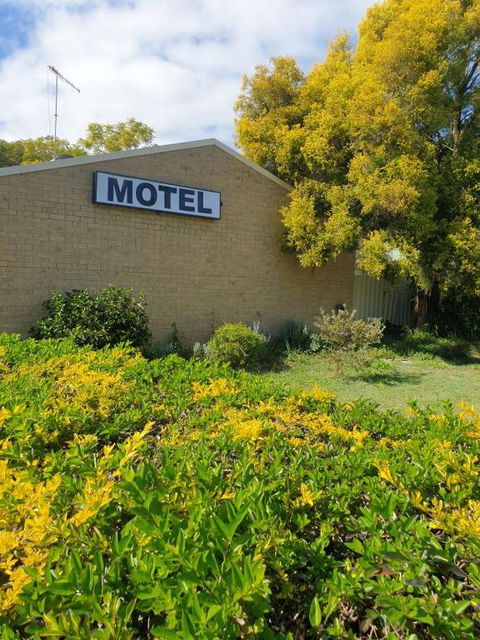 Esk Motel - South Australia Travel 1