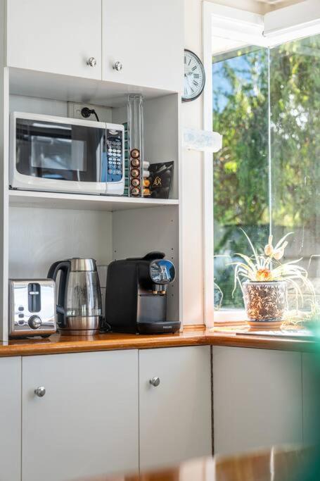 Essence Of The Sea - 4BR Family Home, Views, Fire - South Australia Travel 1