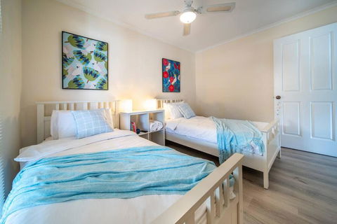 Essence Of The Sea - 4BR Family Home, Views, Fire - South Australia Travel 2