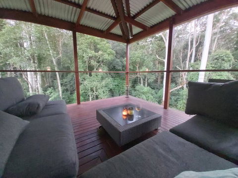 Eucalyptus Escape - Privacy In The Hinterland - South Australia Travel 0