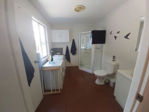 Eucalyptus Escape - Privacy In The Hinterland - South Australia Travel 3