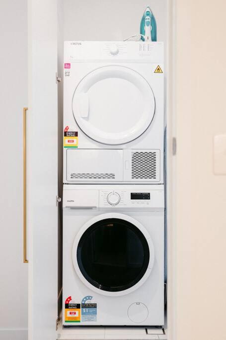 Elegant Home-Luxury Apt In Heart Of BoxHill 2B2B1C - South Australia Travel 2