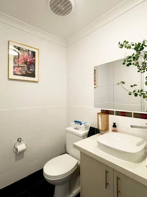 Equitice Autumn Moonlight Villa - South Australia Travel 3
