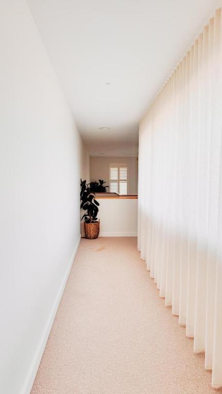 Escape To A Stylish Coastal Retreat In Parkdale - South Australia Travel 4