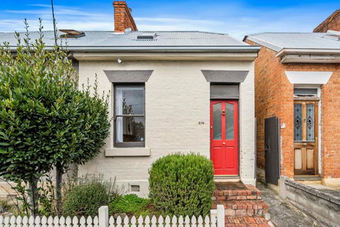 Explore South Hobart Village From An 1855 Cottage - South Australia Travel 0