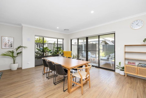 Family Friendly Close 2 Airport, Optus, Crown & City - South Australia Travel 4
