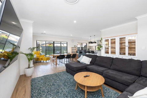 Family Friendly Close 2 Airport, Optus, Crown & City - South Australia Travel 0