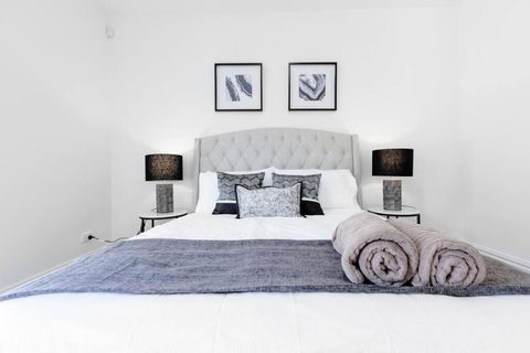 Family Oasis Walking Distance To Chadstone SC - South Australia Travel 1