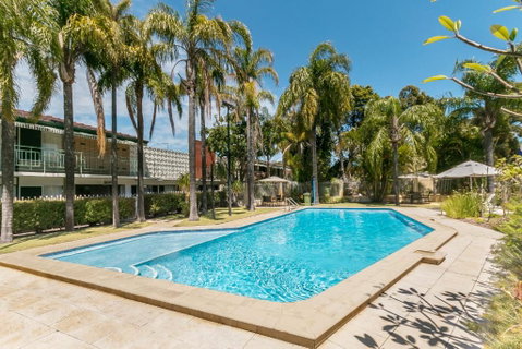 Flag Motor Lodge - South Australia Travel 0