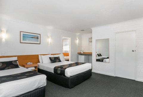 Flag Motor Lodge - South Australia Travel 3