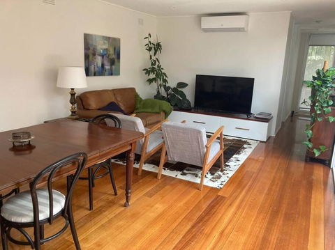 Fountain Villa - South Australia Travel 0