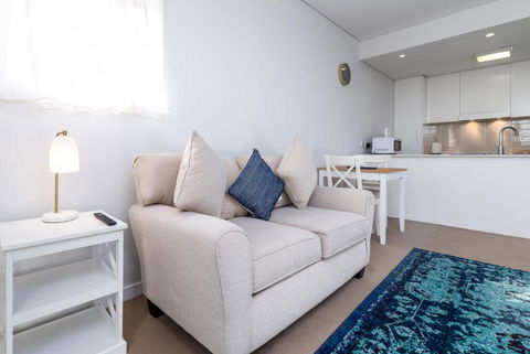 Exquisite Apartment With BBQ And Pool, Near Shops - South Australia Travel 2