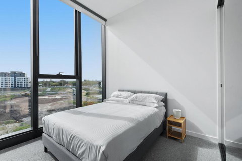 Generous 2-Bed Apartment With Great Amenities - South Australia Travel 2