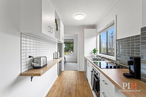 Getaway For Six Accessible Accommodation - South Australia Travel 3