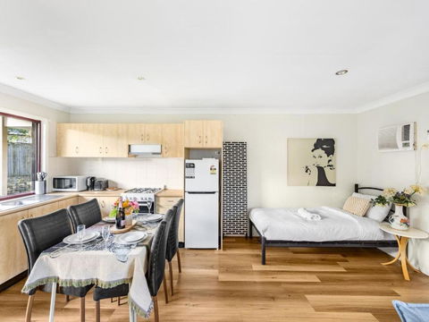 Great Value Stylish 2BR Granny Flat Heritage Park - South Australia Travel 0