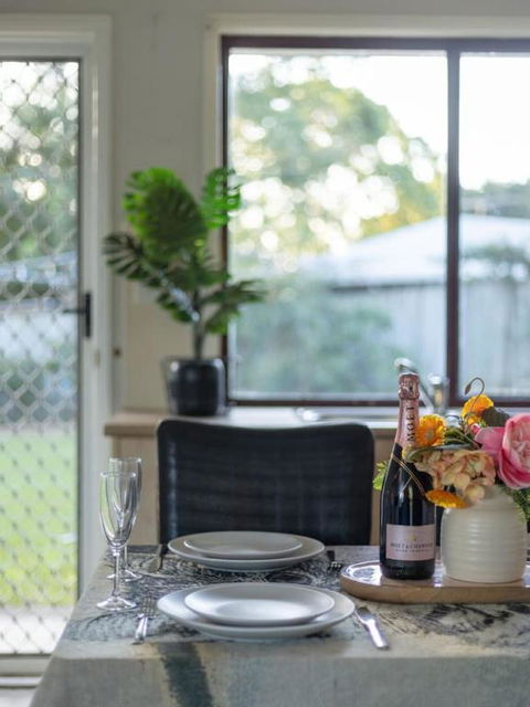 Great Value Stylish 2BR Granny Flat Heritage Park - South Australia Travel 3