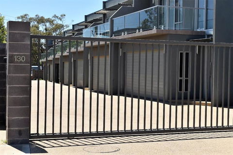 Griffith Prestige Apartments - South Australia Travel 4