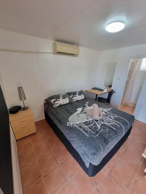 Halls Creek Motel - South Australia Travel 1