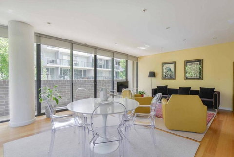 HAZEL Chapel St Socialite. Pool, Spa & Gym - South Australia Travel 3