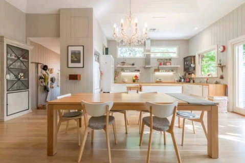 Henry Morcomb 2 Bdrm Sleeps 4 WiFi - South Australia Travel 1