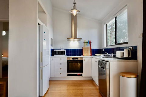 High View House - Views Over Pirates Bay - South Australia Travel 3