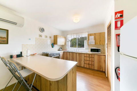 Hillside Country Retreat - South Australia Travel 3