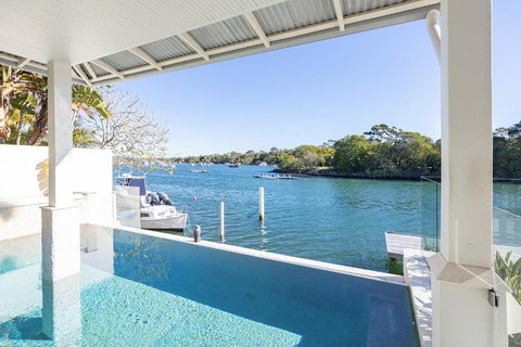 Iluka, Luxurious Riverfront Retreat - South Australia Travel 1