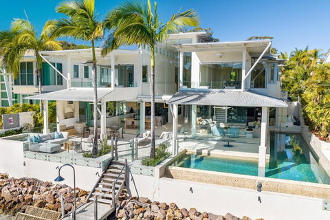Iluka, Luxurious Riverfront Retreat - South Australia Travel 3