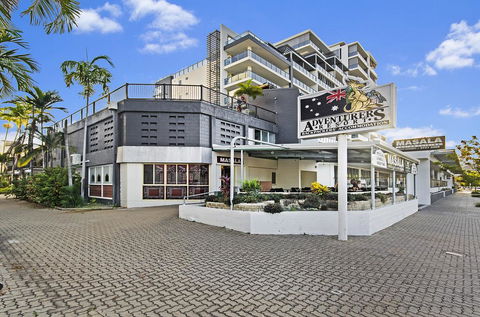 Adventurers Backpackers - South Australia Travel 1