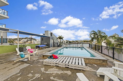 Adventurers Backpackers - South Australia Travel 0