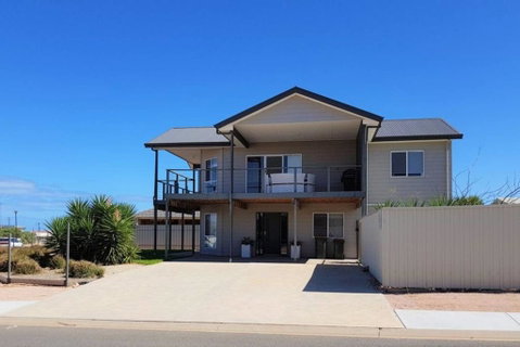 Agape Holiday Home - South Australia Travel 0