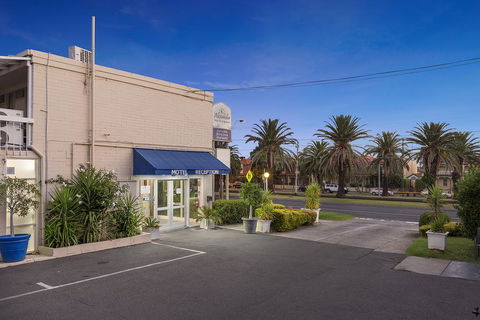 Alexander Motor Inn And Apartments - South Australia Travel 2