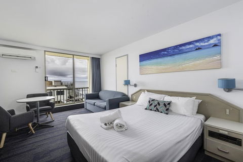 Alloggio Newcastle Beach - South Australia Travel 1