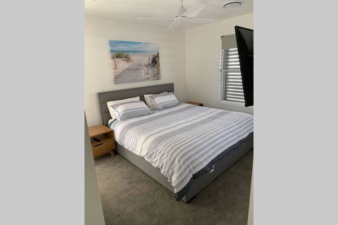 Allura Coolum - South Australia Travel 0
