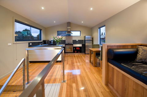 Alofi - South Australia Travel 1