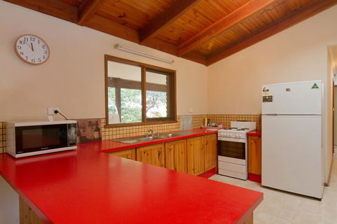 Alrima Lodge, Bright - South Australia Travel 3