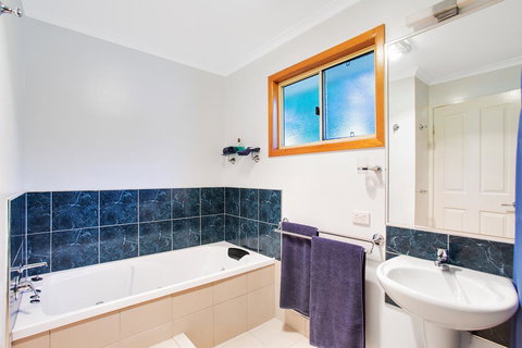 Amamoor Homestead Bed & Breakfast And Country Cottages - South Australia Travel 0