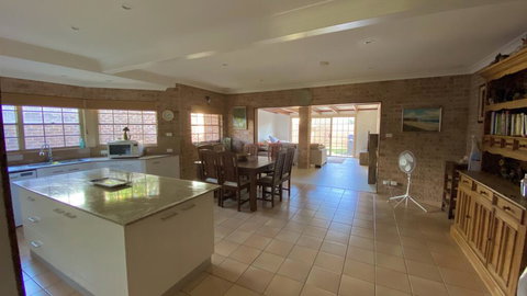 Amazing Beach House - South Australia Travel 3