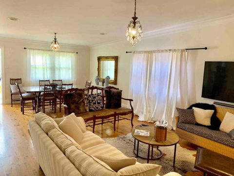 Ambrose On Byng - Central Location W/ 2 Bathroom - South Australia Travel 1