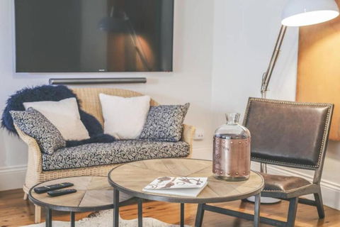 Ambrose On Byng - Central Location W/ 2 Bathroom - South Australia Travel 2